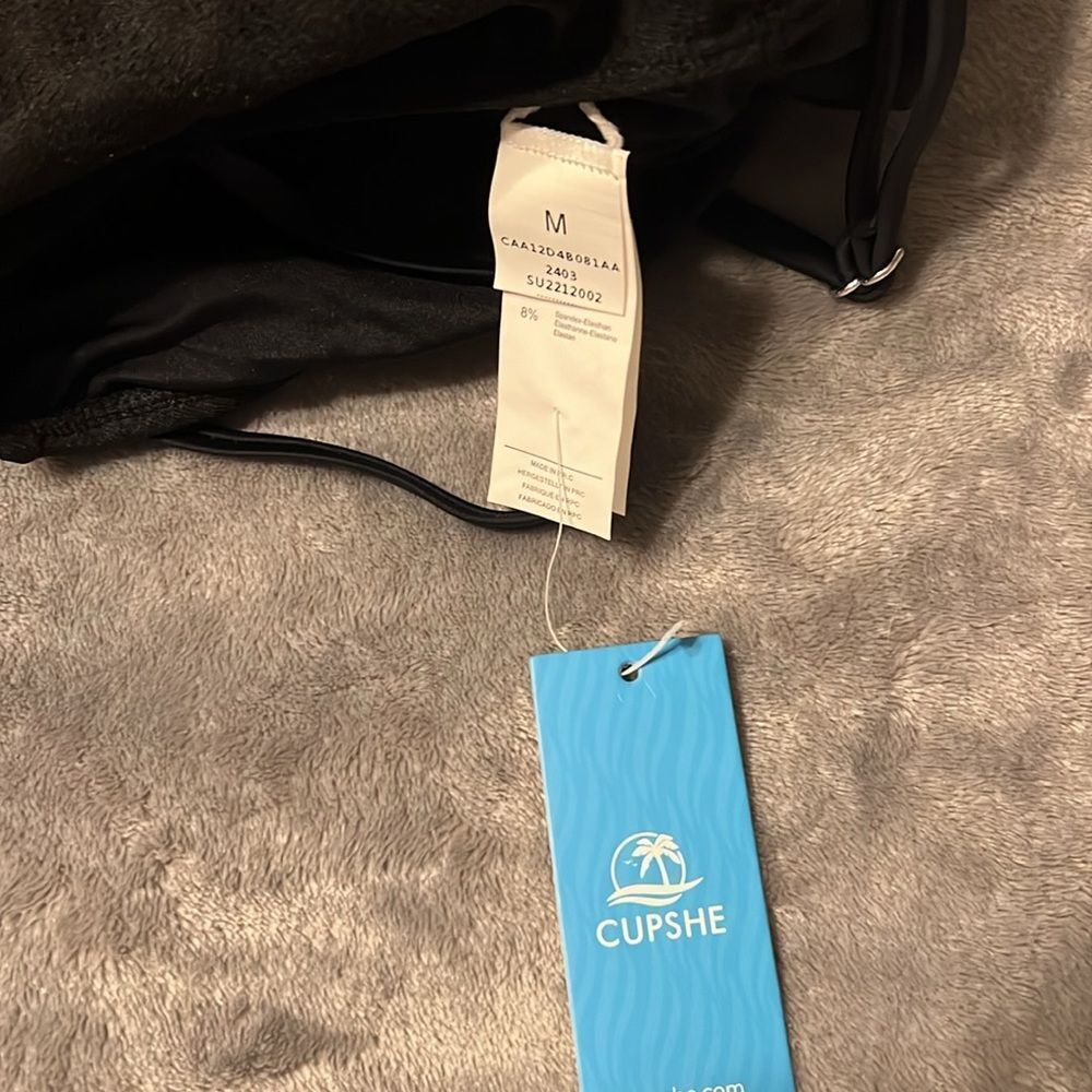 Cupshe One Shoulder Tankini - Picture 9 of 9